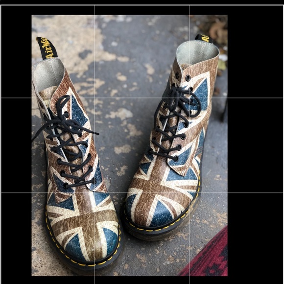 Dr. Martens Shoes - Dr.Martens with British flag